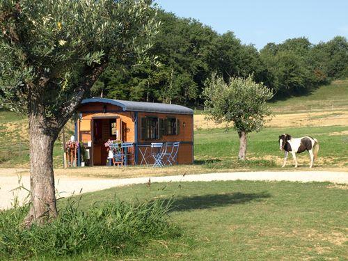 Les Roulottes d'Escapa Mediodía-Pirineos - Estipouy visuel 8/10 Les Roulottes d'Escapa Mediodía-Pirineos - Estipouy visuel 8/10