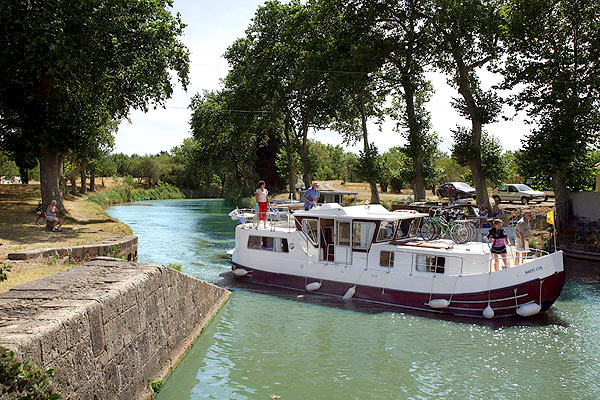 Le Parc des Sept Fonts Languedoc-Rosellón - Agde visuel 9/13 Le Parc des Sept Fonts Languedoc-Rosellón - Agde visuel 9/13