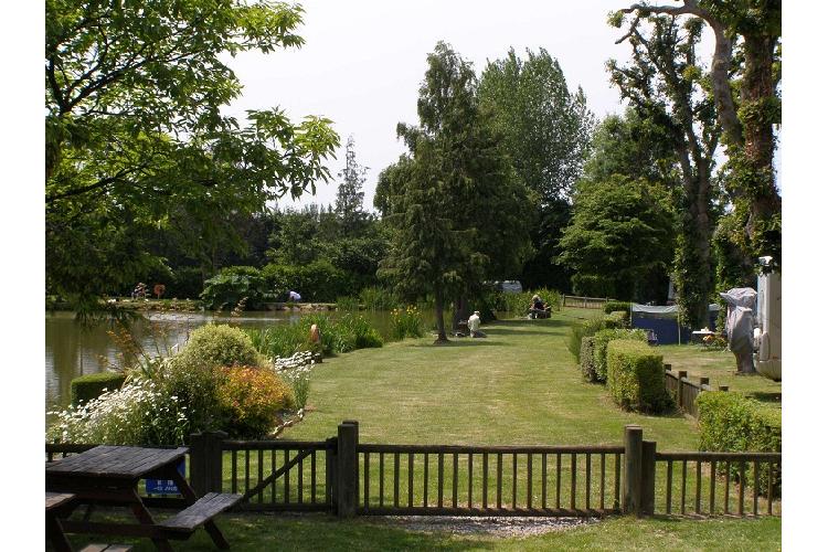 L'Etang des Haizes Baja Normandía - La Haye-du-Puits visuel 3/10 L'Etang des Haizes Baja Normandía - La Haye-du-Puits visuel 3/10