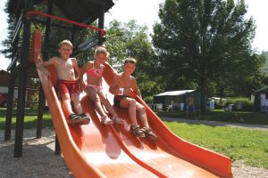 L'Ile Chambod Ródano-Alpes - Hautecourt Romanèche visuel 8/10 L'Ile Chambod Ródano-Alpes - Hautecourt Romanèche visuel 8/10