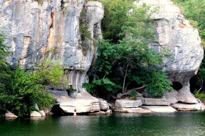 Mazet Plage Ródano-Alpes - Berrias et Casteljau visuel 1/9 Mazet Plage Ródano-Alpes - Berrias et Casteljau visuel 1/9