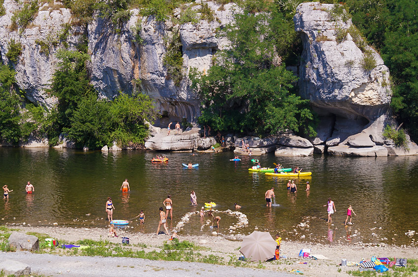 Mazet Plage Ródano-Alpes - Berrias et Casteljau visuel 2/9 Mazet Plage Ródano-Alpes - Berrias et Casteljau visuel 2/9