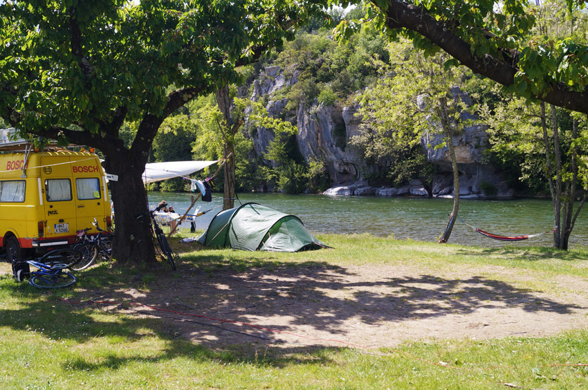Mazet Plage Ródano-Alpes - Berrias et Casteljau visuel 9/9 Mazet Plage Ródano-Alpes - Berrias et Casteljau visuel 9/9