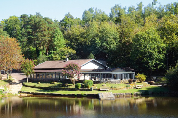 Parenthèses imaginaires Aquitania - Milhac-de-Nontron visuel 6/7 Parenthèses imaginaires Aquitania - Milhac-de-Nontron visuel 6/7