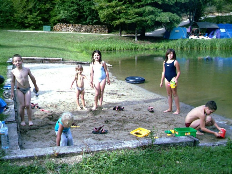 Roc de Lavandre Aquitania - Saint-Félix-de-Reillac-et-Mortemart visuel 3/4 Roc de Lavandre Aquitania - Saint-Félix-de-Reillac-et-Mortemart visuel 3/4