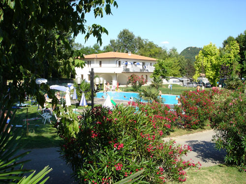 Rolli Lombardía - Manerba del Garda visuel 8/11 Rolli Lombardía - Manerba del Garda visuel 8/11