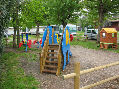 San Giorgio Vacanze Lombardía - Manerba del Garda visuel 5/11 San Giorgio Vacanze Lombardía - Manerba del Garda visuel 5/11