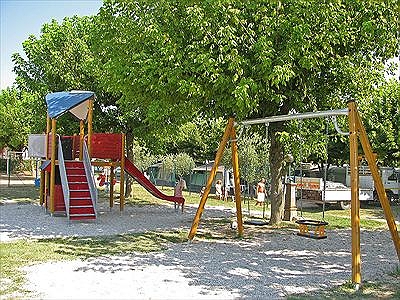 Tiglio Lombardía - Sirmione visuel 3/10 Tiglio Lombardía - Sirmione visuel 3/10