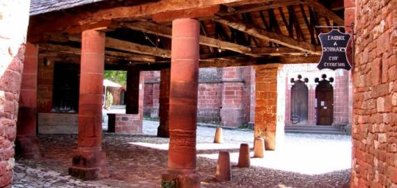 Village chalets du Moulin du Teil Auvernia - Le Rouget visuel 10/10 Village chalets du Moulin du Teil Auvernia - Le Rouget visuel 10/10