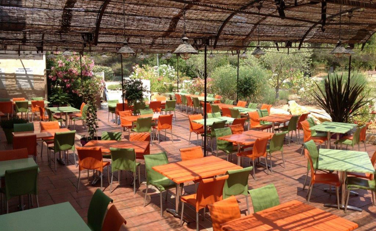 Village de Vacances Le Castelet Provenza-Alpes-Costa Azul - Saint-Aygulf visuel 4/9 Village de Vacances Le Castelet Provenza-Alpes-Costa Azul - Saint-Aygulf visuel 4/9