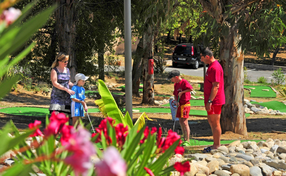 Village de Vacances Le Castelet Provenza-Alpes-Costa Azul - Saint-Aygulf visuel 8/9 Village de Vacances Le Castelet Provenza-Alpes-Costa Azul - Saint-Aygulf visuel 8/9