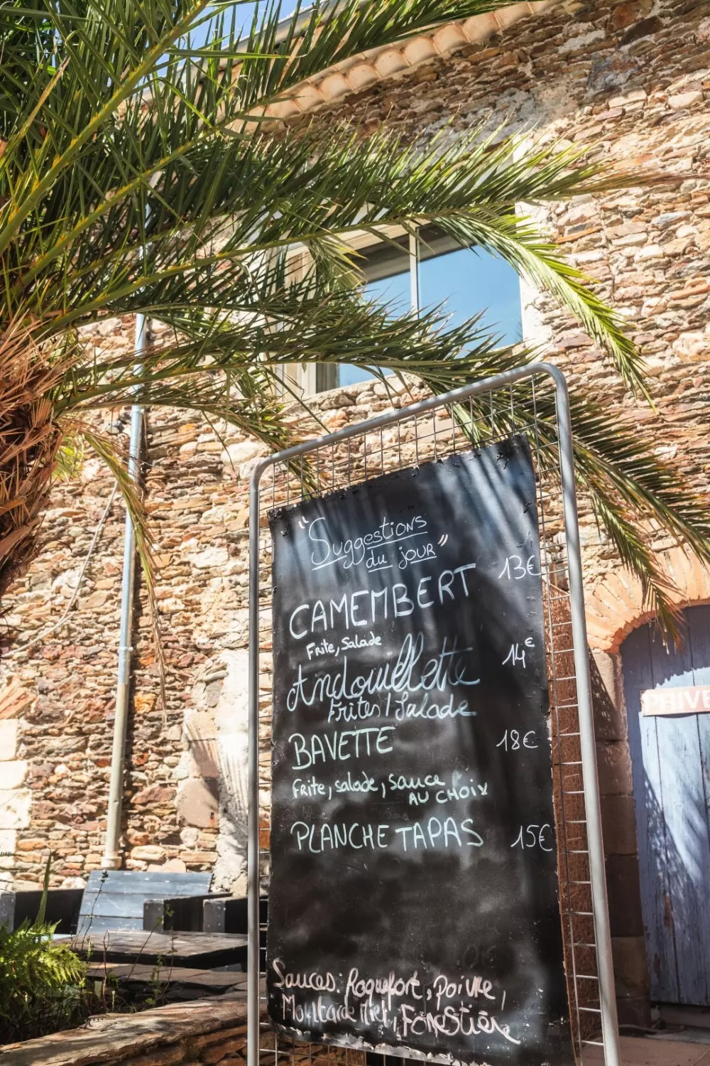 Chateau De L'hom Languedoc-Rosellón - Saumane visuel 11/11 Chateau De L'hom Languedoc-Rosellón - Saumane visuel 11/11