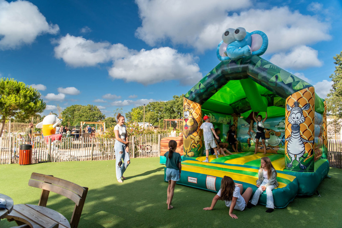 Camping Club MS Le Trianon Países del Loira - Les Sables-d'Olonne visuel 11/51 Camping Club MS Le Trianon Países del Loira - Les Sables-d'Olonne visuel 11/51