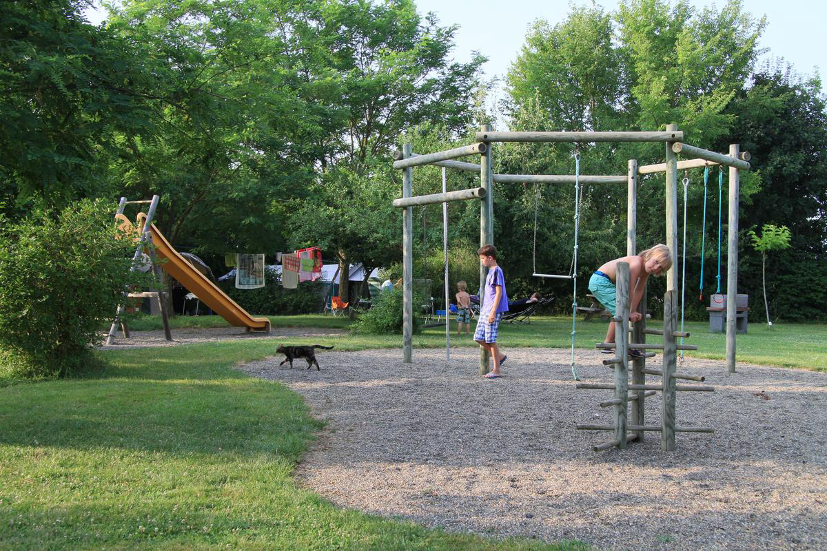 L'Anjou Mediodía-Pirineos - Montesquiou visuel 3/7 L'Anjou Mediodía-Pirineos - Montesquiou visuel 3/7