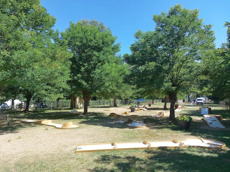 L'isle Aux Moulins centro valle - Jargeau visuel 1/3 L'isle Aux Moulins centro valle - Jargeau visuel 1/3