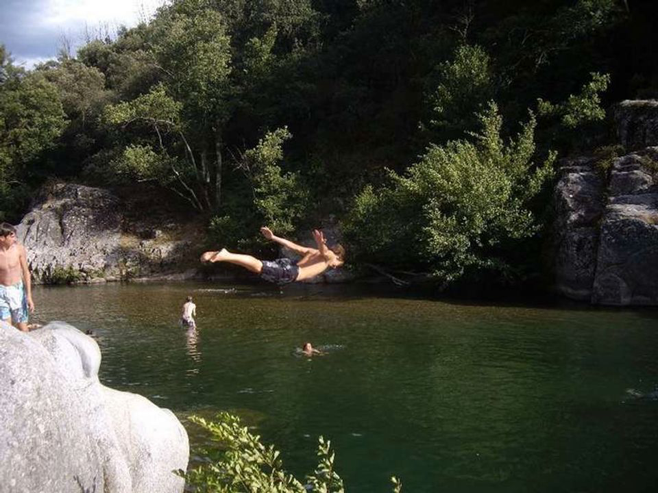 La Berge Fleurie Languedoc-Rosellón - Mialet visuel 3/5 La Berge Fleurie Languedoc-Rosellón - Mialet visuel 3/5