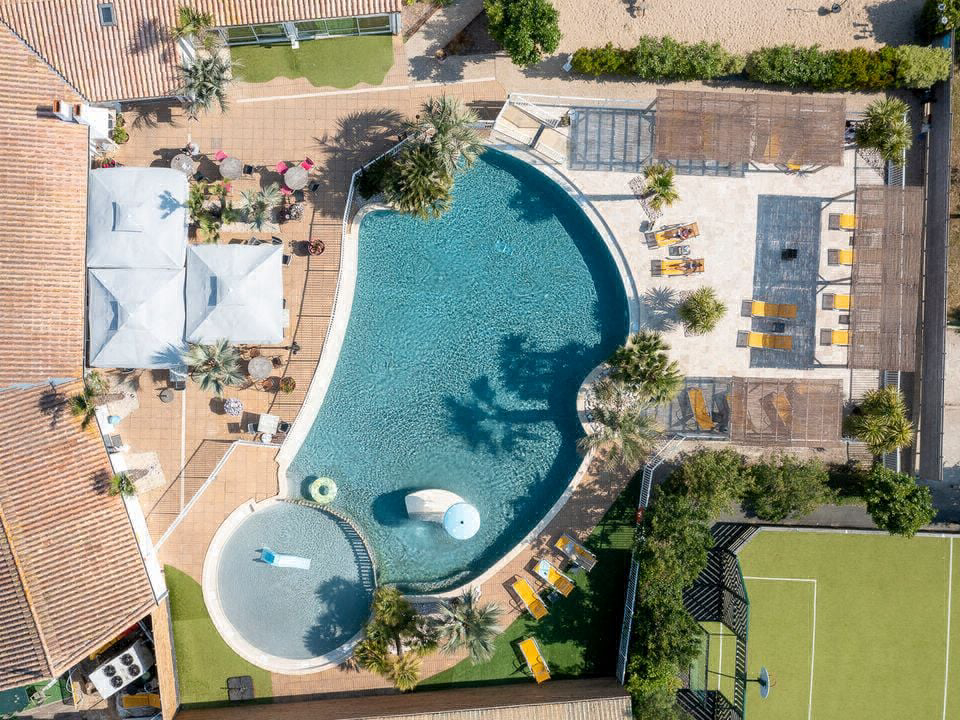 La Plage Poitou-Charentes - Saint-Clément-des-Baleines visuel 1/18 La Plage Poitou-Charentes - Saint-Clément-des-Baleines visuel 1/18