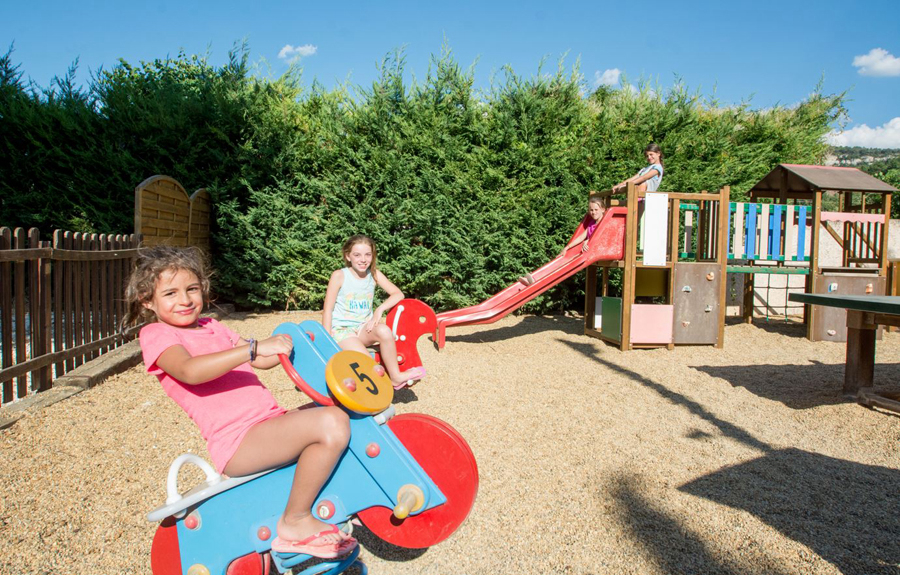 Le Lubéron Provenza-Alpes-Costa Azul - Apt visuel 3/28 Le Lubéron Provenza-Alpes-Costa Azul - Apt visuel 3/28