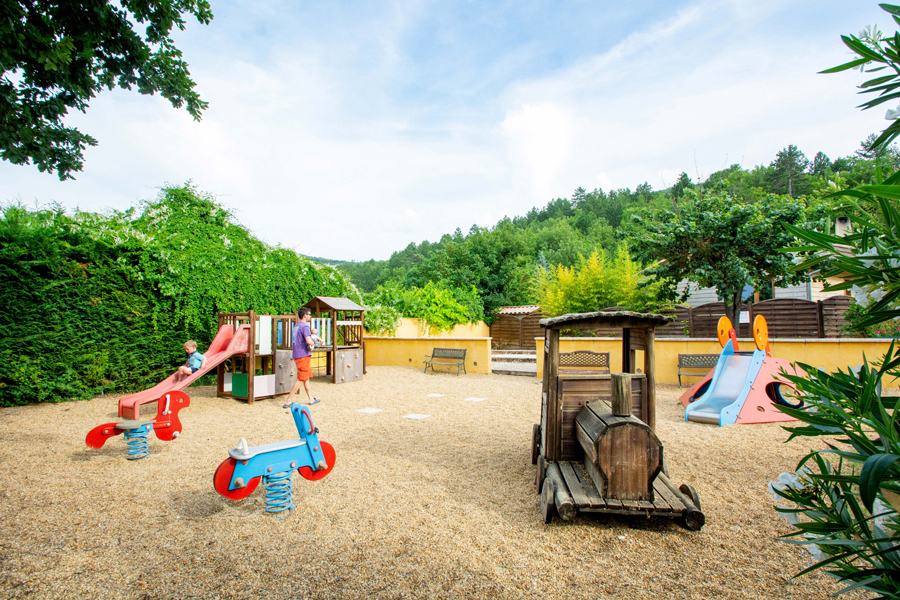 Le Lubéron Provenza-Alpes-Costa Azul - Apt visuel 4/28 Le Lubéron Provenza-Alpes-Costa Azul - Apt visuel 4/28