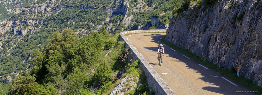 Le Lubéron Provenza-Alpes-Costa Azul - Apt visuel 18/28 Le Lubéron Provenza-Alpes-Costa Azul - Apt visuel 18/28