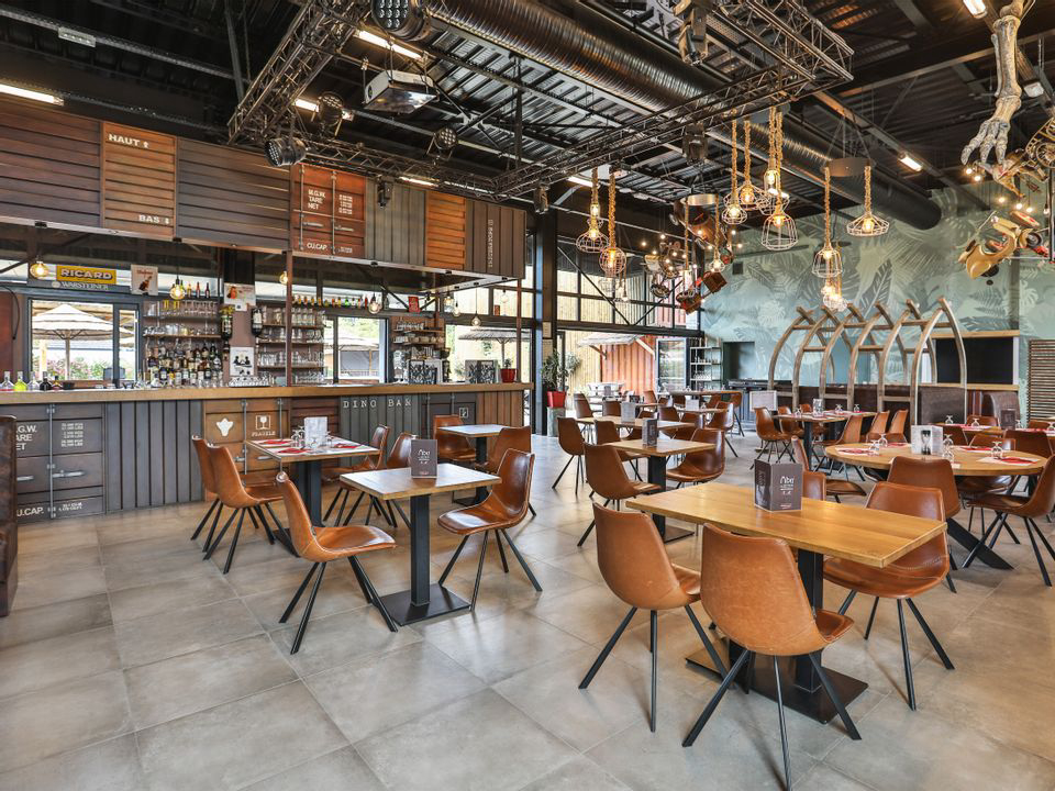 Les Dinosaures Países del Loira - Talmont-Saint-Hilaire visuel 9/18 Les Dinosaures Países del Loira - Talmont-Saint-Hilaire visuel 9/18