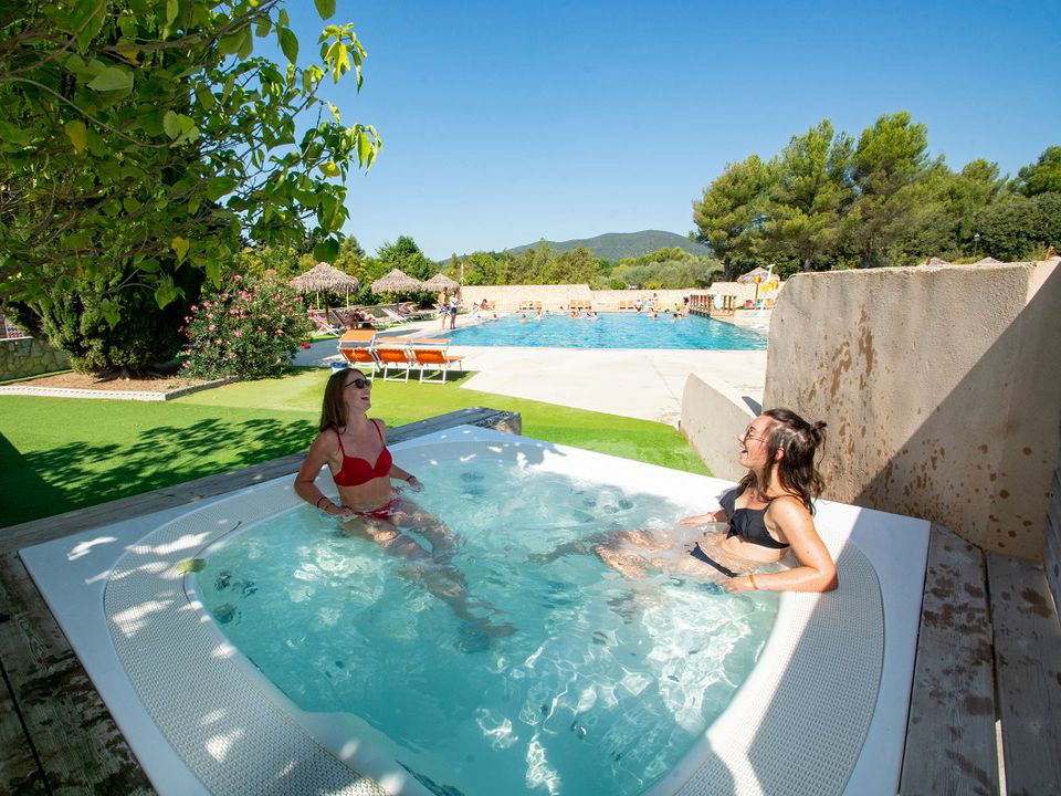 Les Hautes Prairies Provenza-Alpes-Costa Azul - Lourmarin visuel 3/7 Les Hautes Prairies Provenza-Alpes-Costa Azul - Lourmarin visuel 3/7