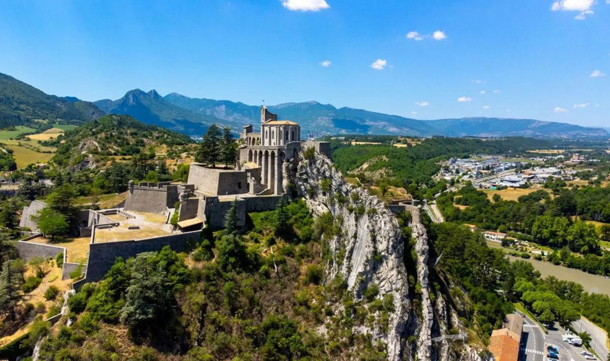 Les Myotis Provenza-Alpes-Costa Azul - Sisteron visuel 13/17 Les Myotis Provenza-Alpes-Costa Azul - Sisteron visuel 13/17