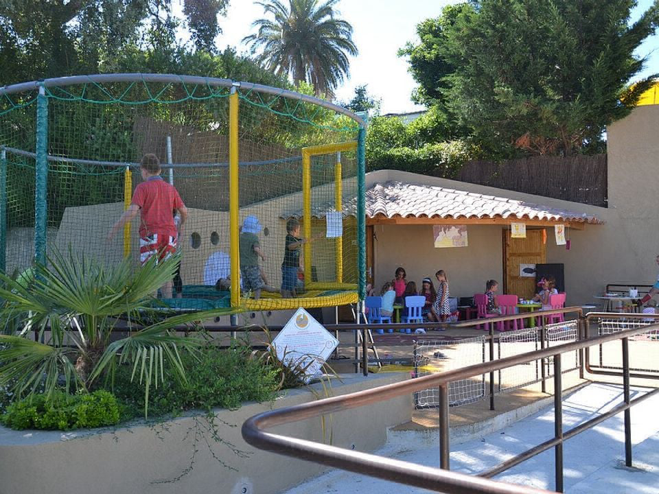 Parc Valrose Provenza-Alpes-Costa Azul - La Londe-les-Maures visuel 3/7 Parc Valrose Provenza-Alpes-Costa Azul - La Londe-les-Maures visuel 3/7