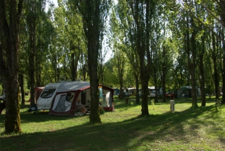 Camping La Cigaline - Montpon-Ménestérol
