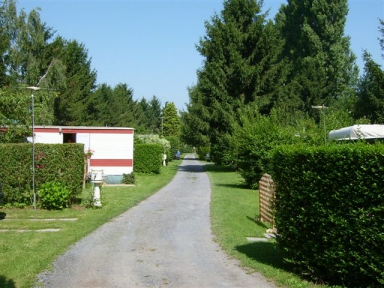 Camping Le Petit Clos - Rumegies