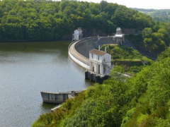 Camping Municipal du Lac Les Nugiras - Eguzon-Chantôme