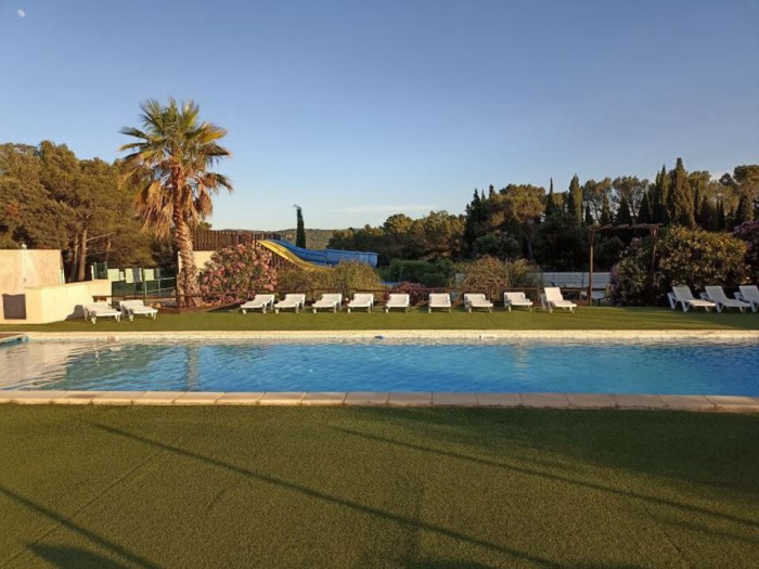 Camping Le Pinada - Fabrezan