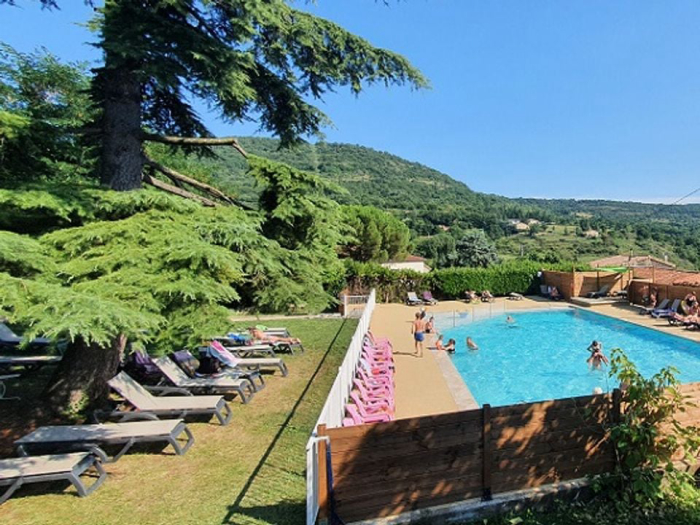 Camping Les Lavandes - Darbres